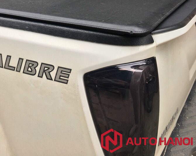 Đèn hậu xe Nissan Navara 2015-2024 mẫu chữ C - Ảnh 2