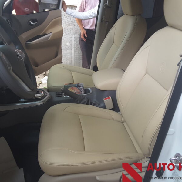Ghế da công nghiệp loại 1 cho Navara 2015-2021 vân nhỏ màu kem theo xe