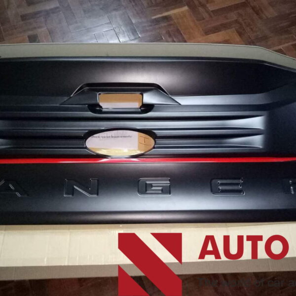 Ốp Bửng Sau Ford Ranger 2015-2020