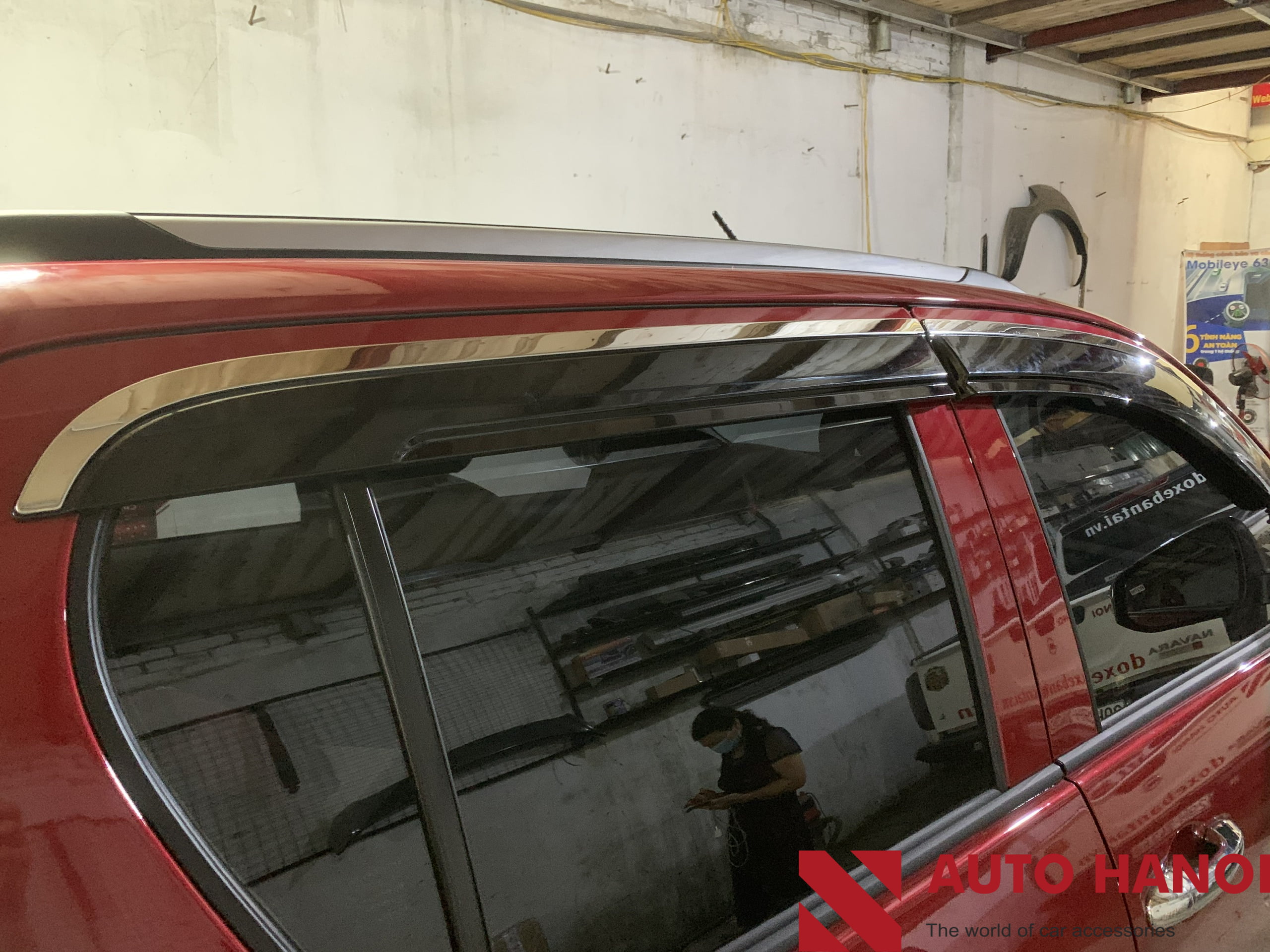 Thanh nóc dọc kiểu thấp dán keo 3M cho Hilux 2015-2021 - Ảnh 2