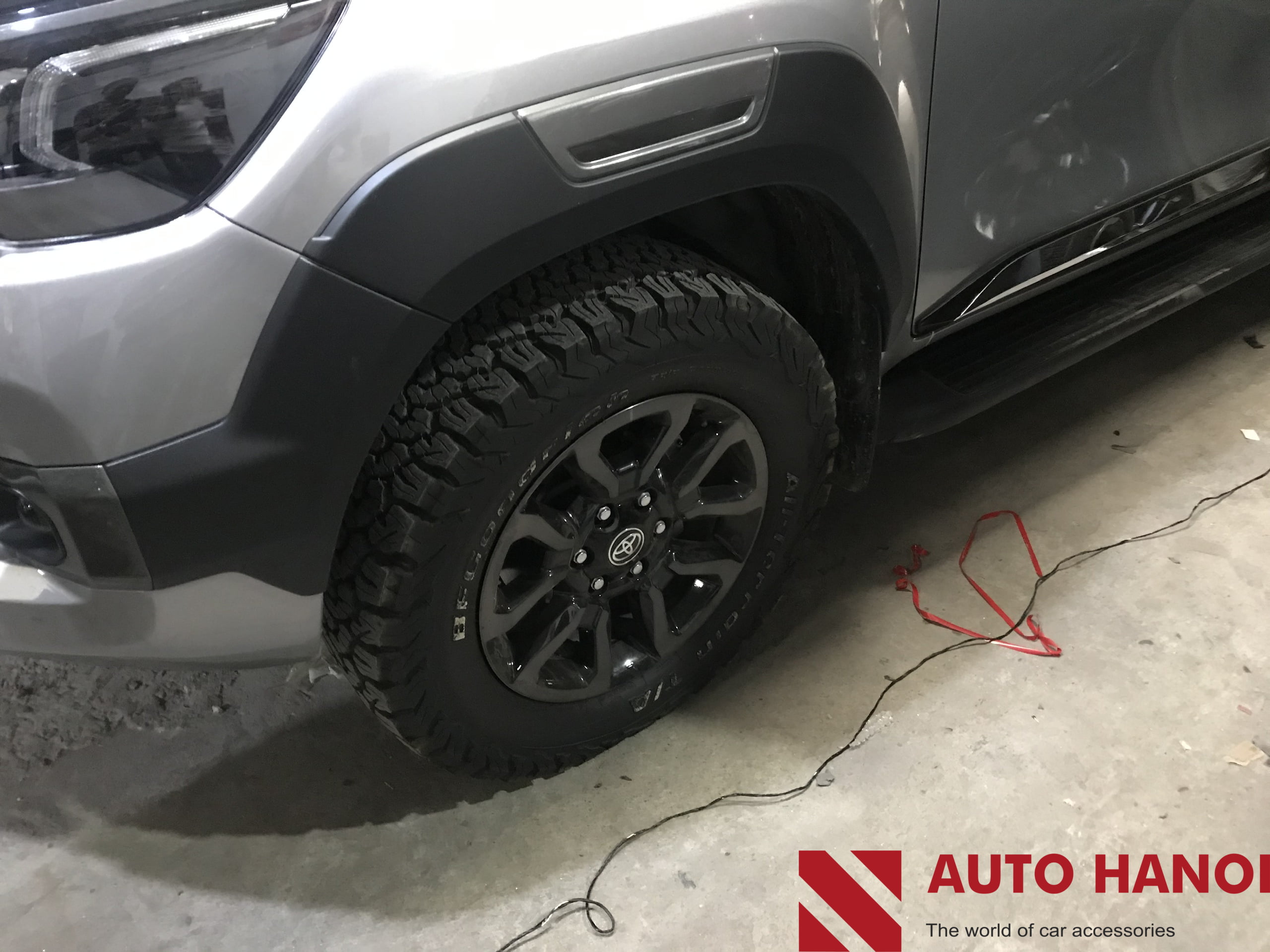 Lốp BF Goodrich Size 285/60/18 Lắp Cho Mâm Zil Hilux Adventure 2020