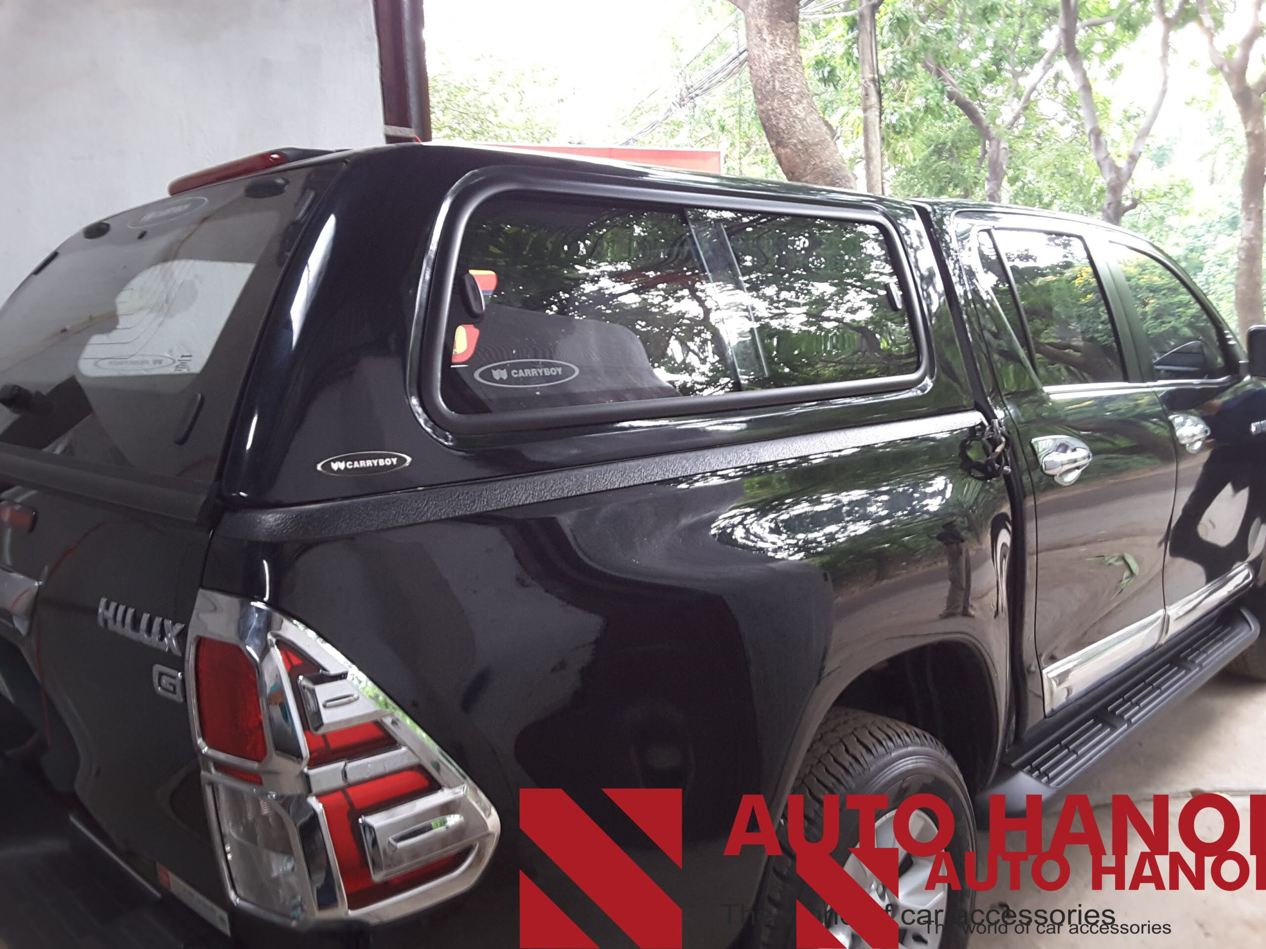 Nắp thùng cao Caryboy S560 Thái Lan kính lùa cho Hilux