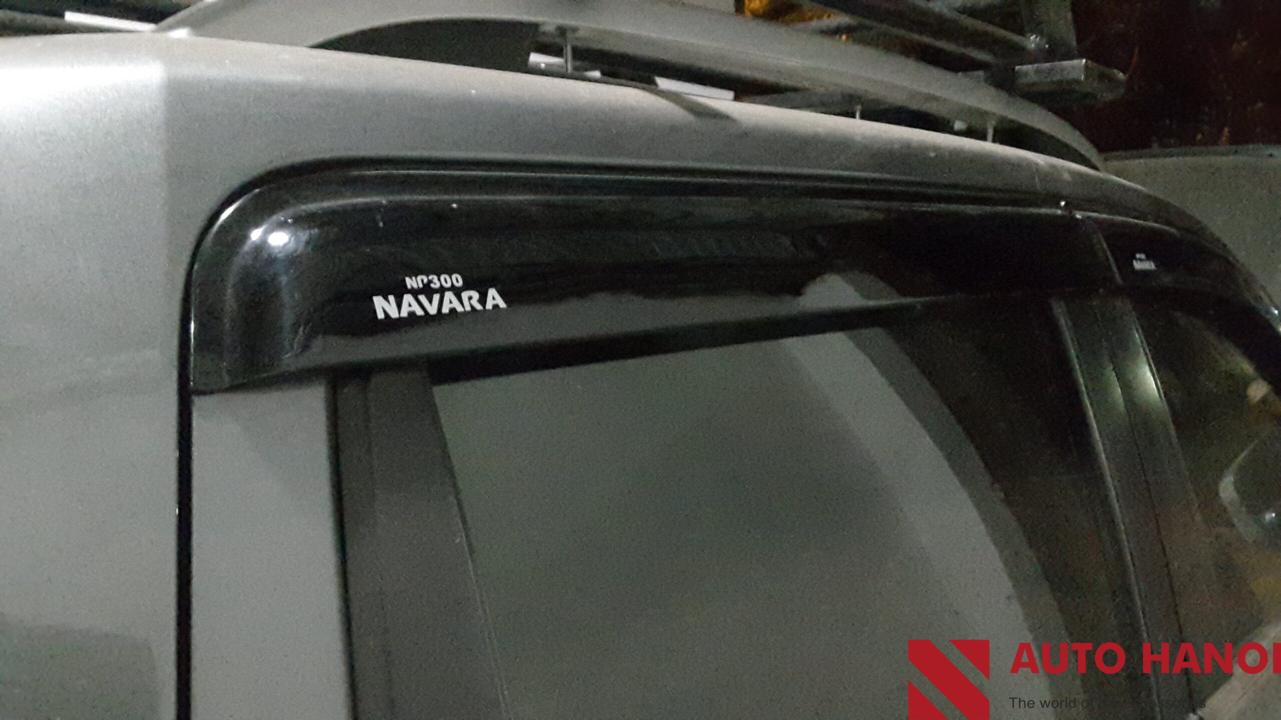 Vè Che Mưa Navara - Ảnh 2