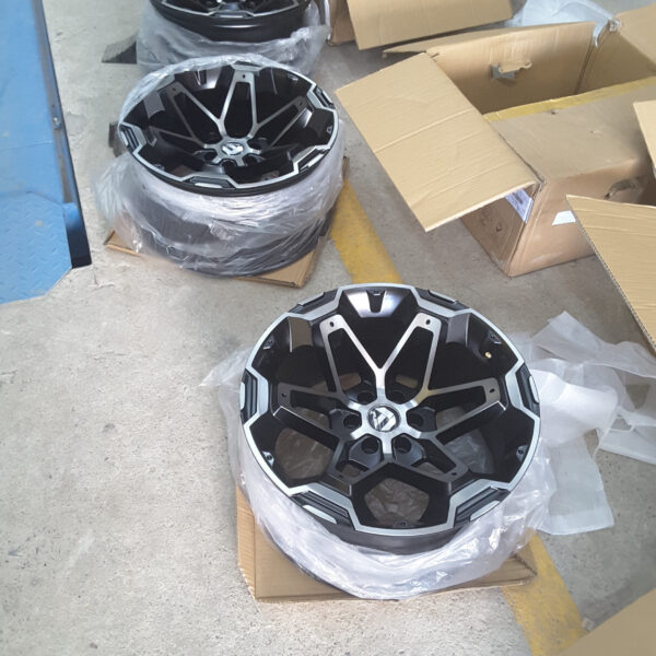 Mâm Độ 18inch Navara