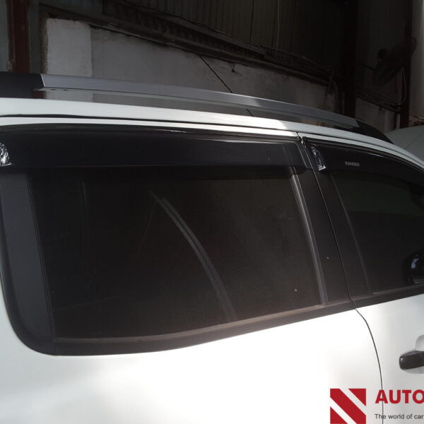 Alternative view of Vè che mưa Ford Ranger 2015-2020