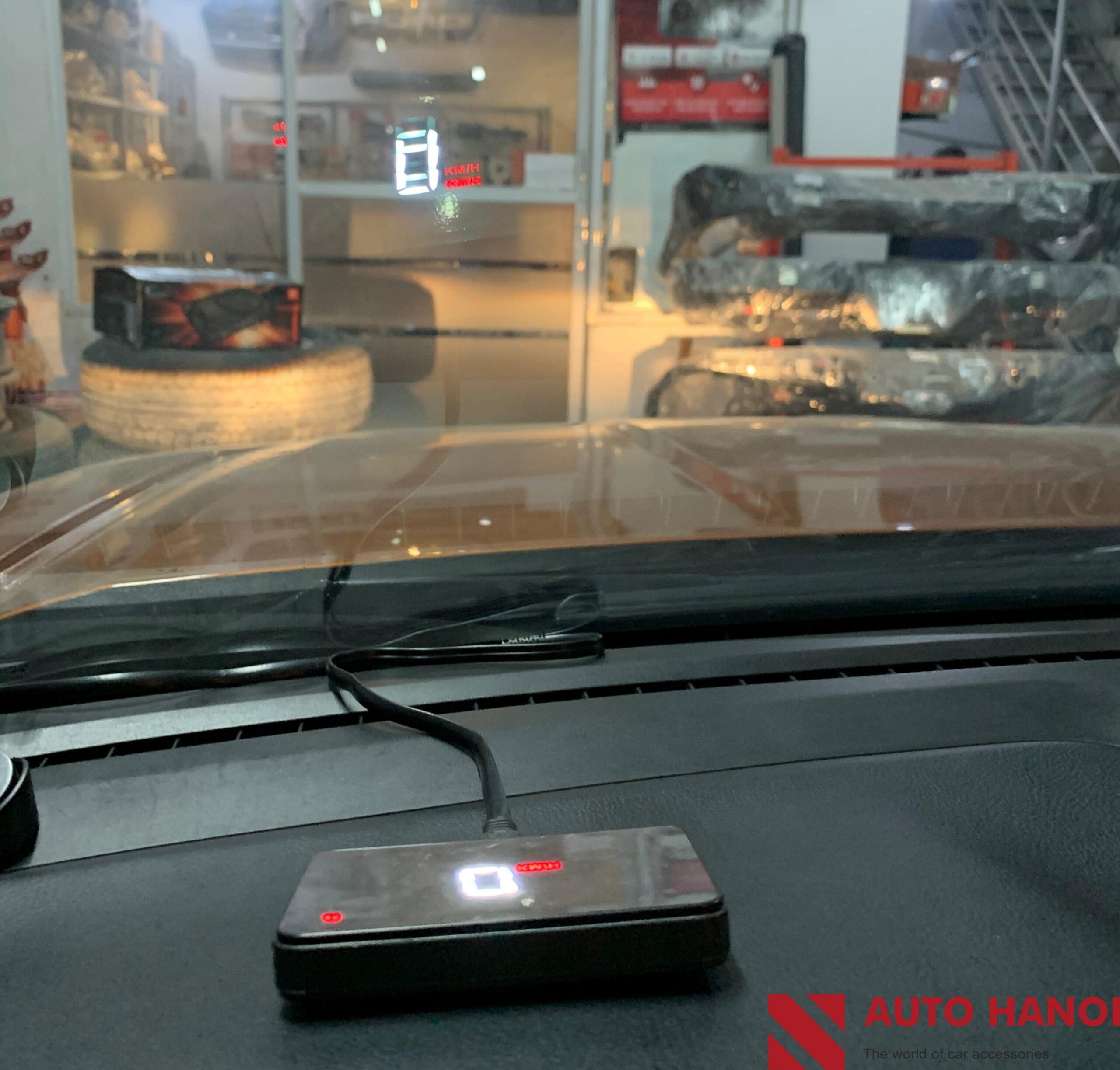 Hiển thị tốc độ lên kính lái HUD cho xe Ranger Wildtrak, Raptor, XLS