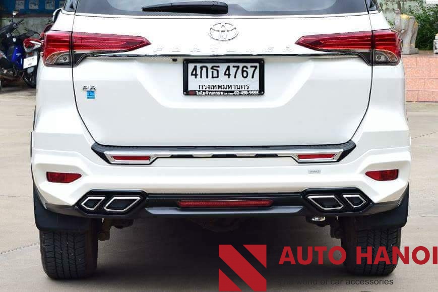 Độ bodykit Fortuner - Ảnh 4