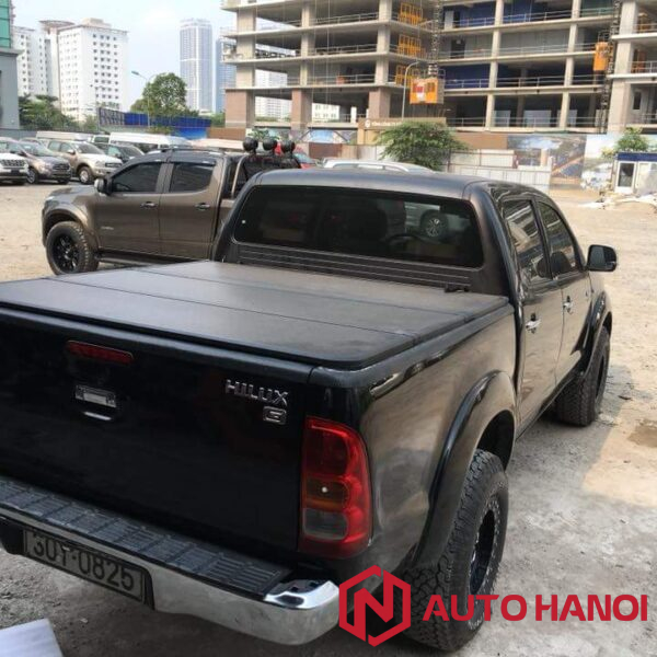 Nắp thùng 3 tấm Toyota Hilux từ 2015 đến nay