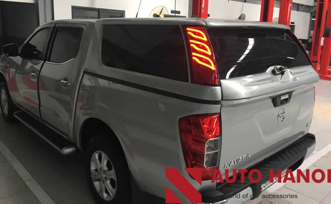 Nắp thùng cao có đèn Nissan Navara 2015 đến 2019