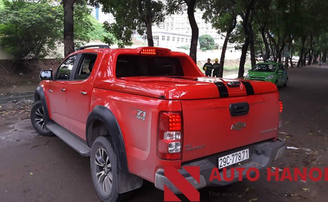 Nắp thùng thấp Colorado kiểu High Coutry