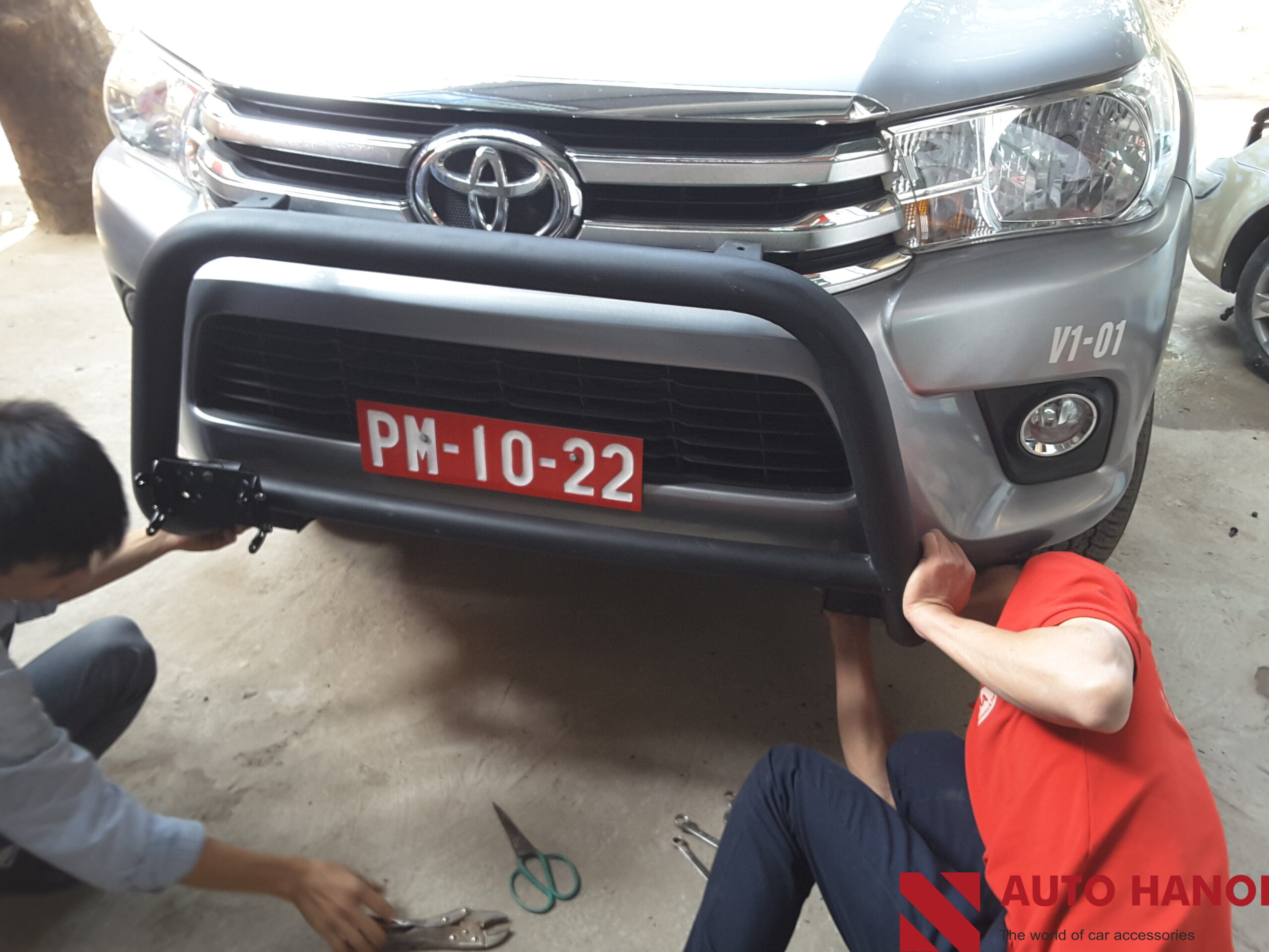 Cản Trước Hilux Chữ U 2012+ - Ảnh 2