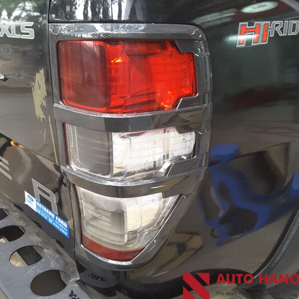 Ốp đèn hậu Ford Ranger 2015-2020