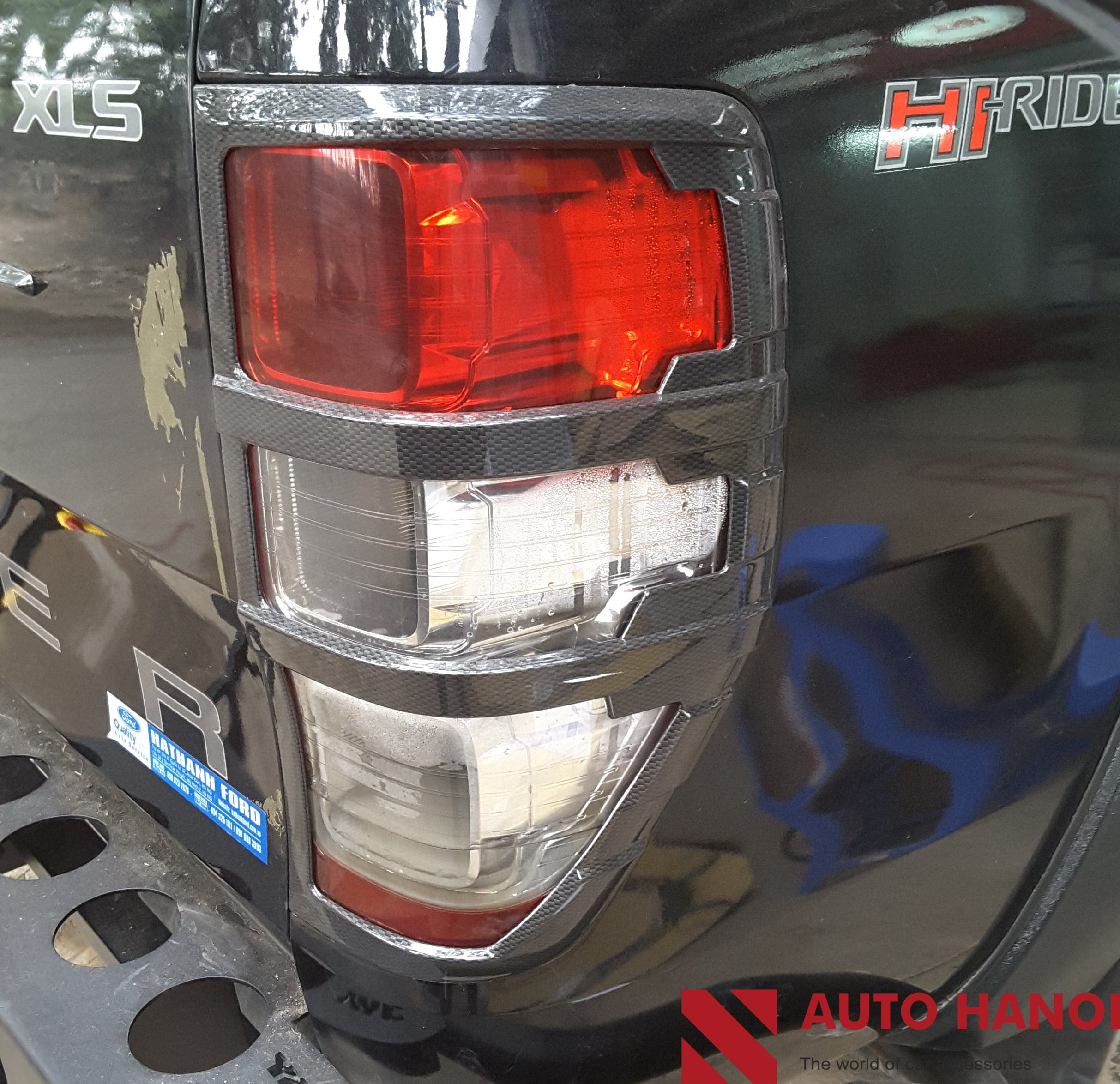 Ốp đèn hậu Ford Ranger 2015-2020
