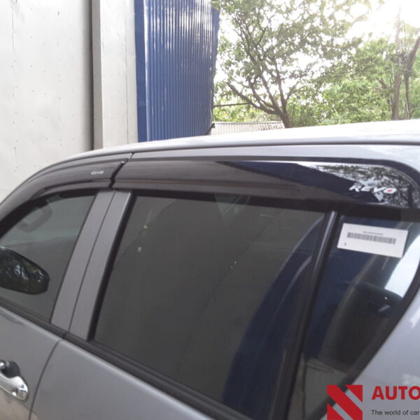 Vè Che Mưa Hilux 2015+