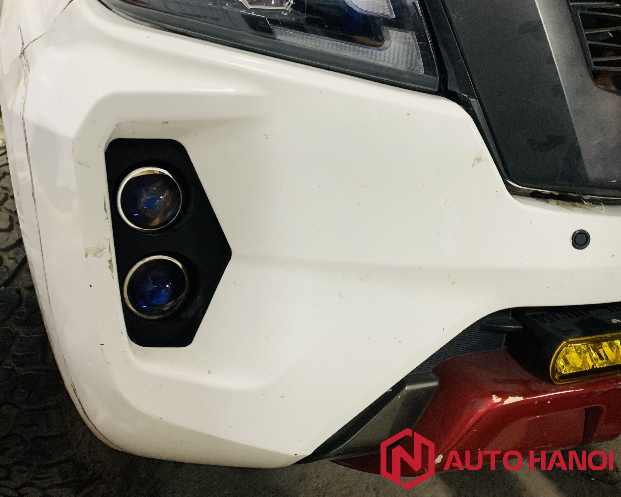 Độ đèn gầm Nissan Navara hãng Aozoom - Ảnh 6