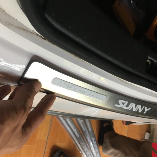 Chống Trầy Cốp Sau Sunny