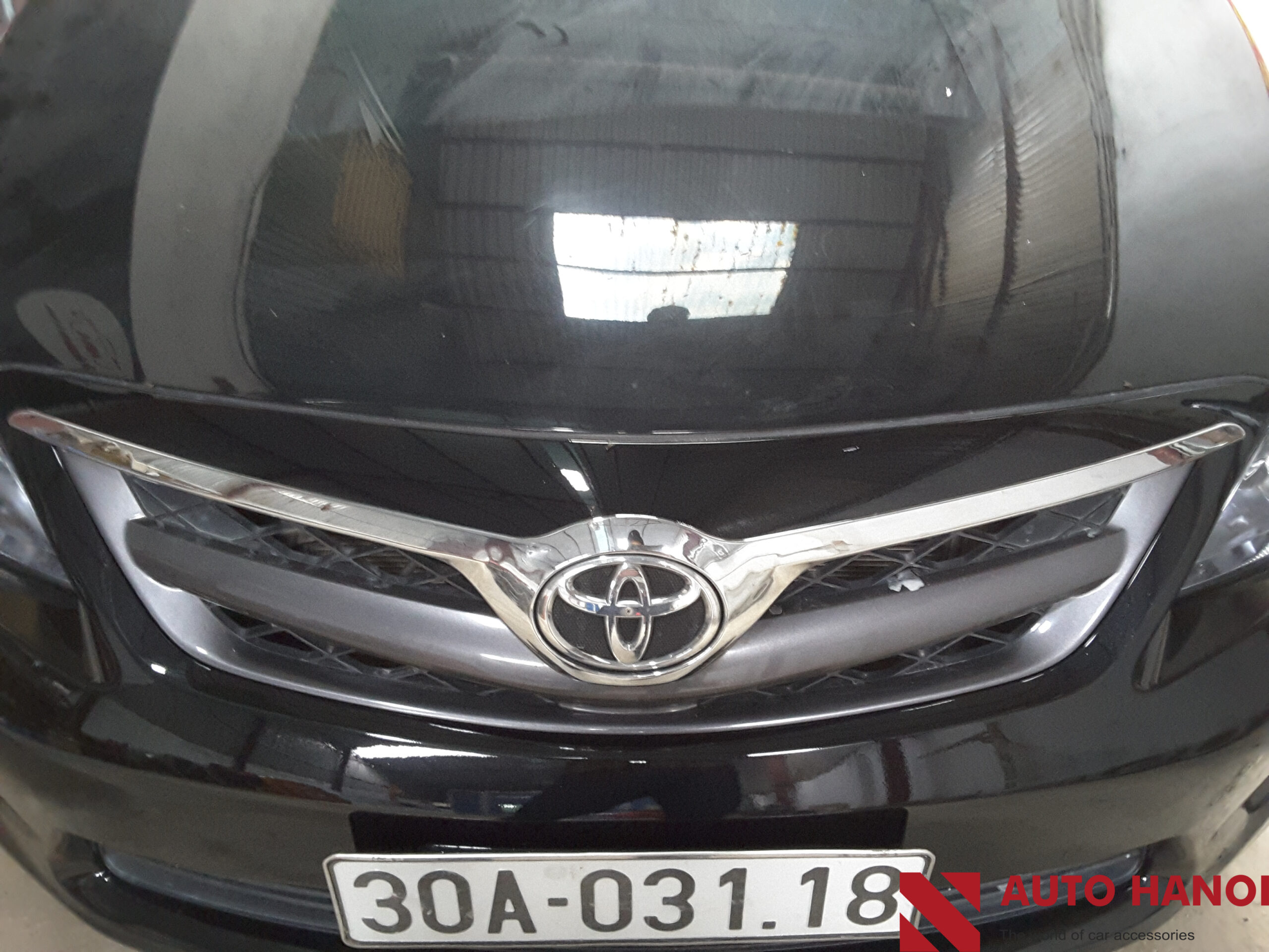 Ốp Trang Trí Biểu Tượng Logo Altis 2012