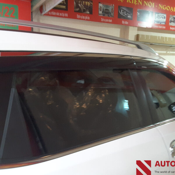 Vè che mưa Xtrail chỉ mạ croom