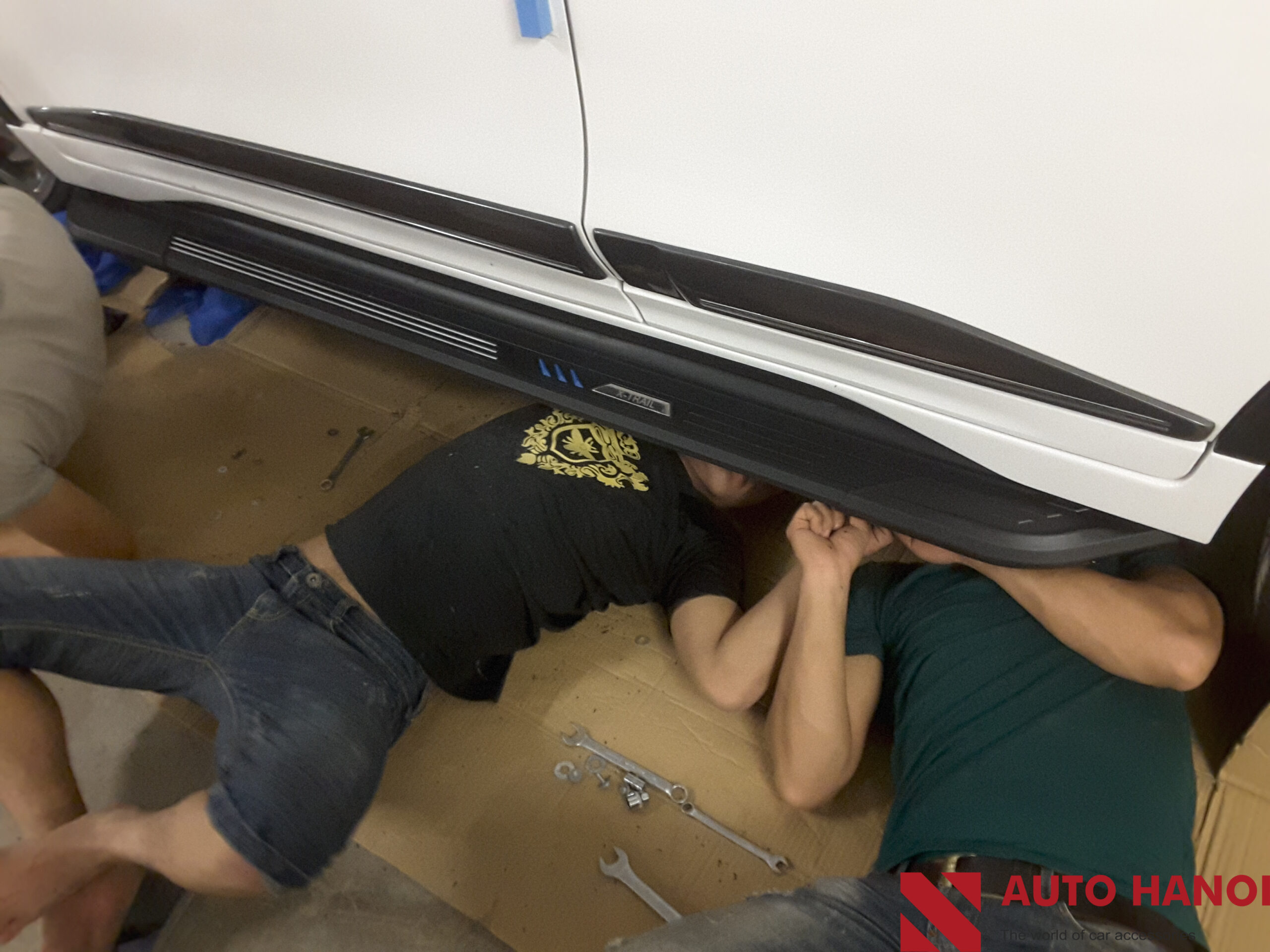 Bậc Lên Xuống Cao Cấp Chữ Nổi Xtrail - Ảnh 2