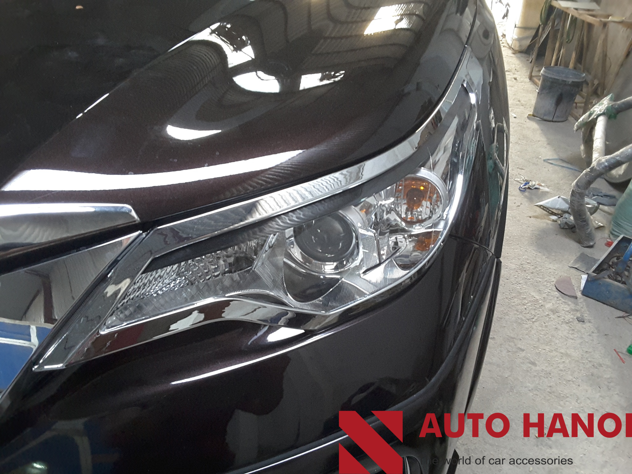 Ốp Trang Trí Và Chống Xước Đèn Pha Fortuner