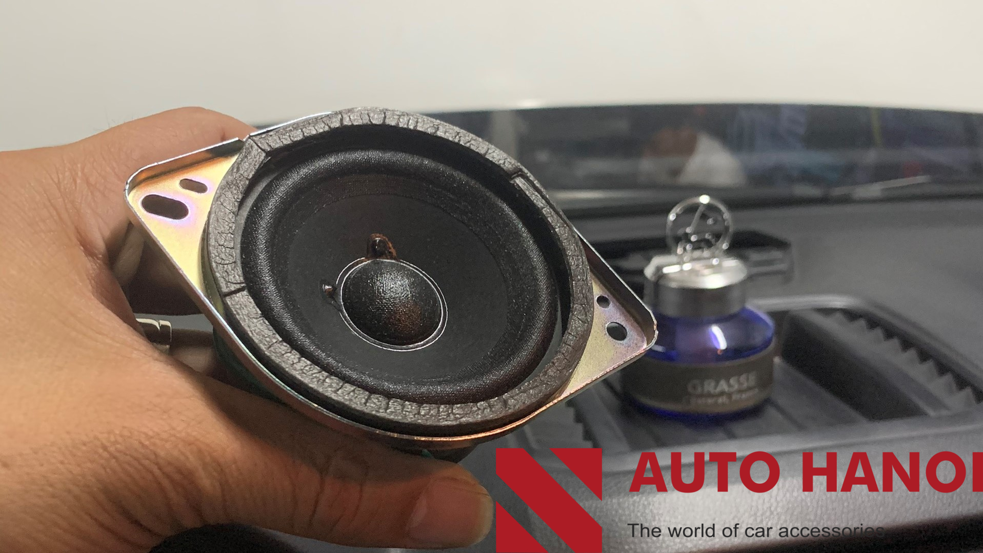 Loa center và mặt dưỡng OEM cho các dòng xe Ford XLS, wildtrak, raptor, Xlt - Ảnh 2