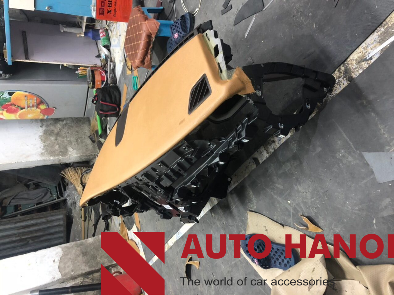 Đổi Màu Taplo Xe Vinfast Lux SA - Ảnh 3