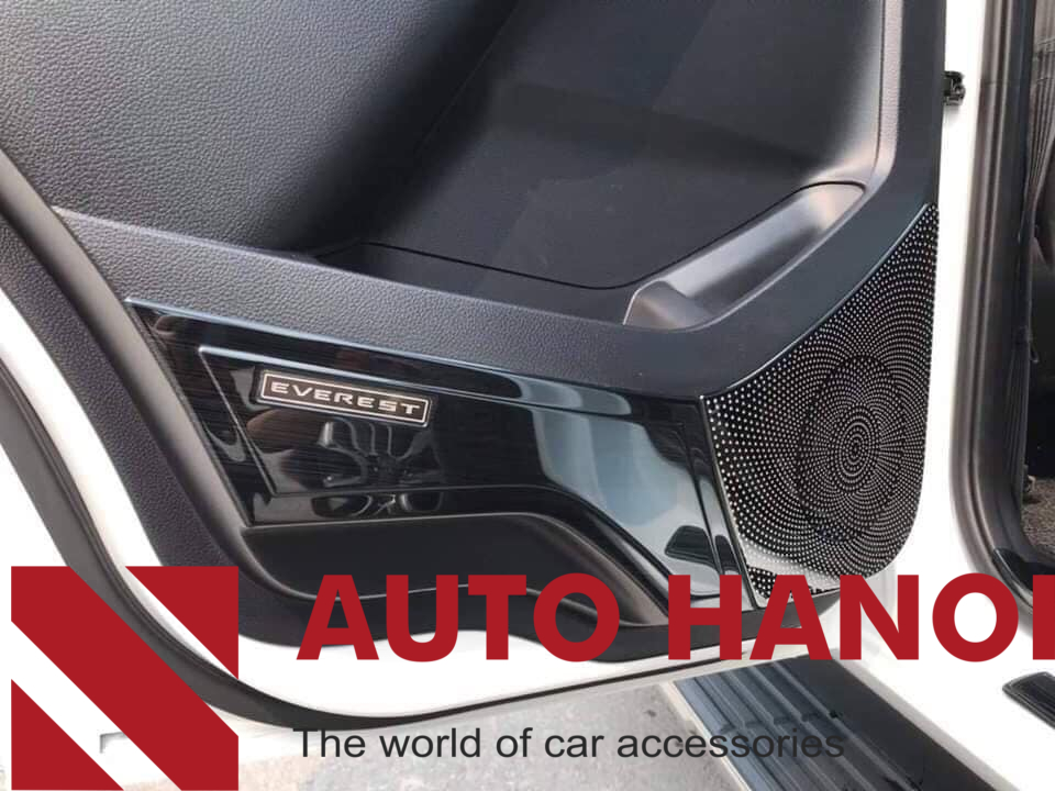 Bộ ốp nội thất, màng loa, tappi cửa vân xước Everest