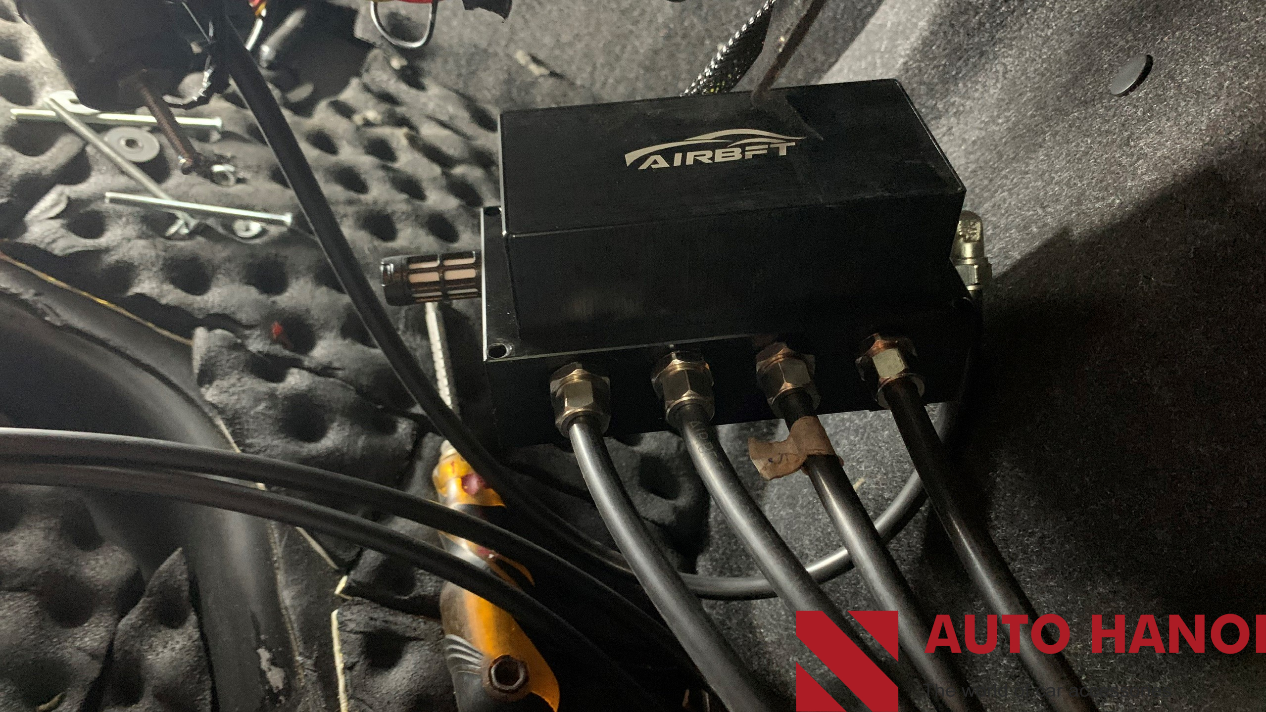 Độ phuộc hơi nâng hạ gầm tăng độ êm cho Camry 2009-2014 hãng AIR BFT Taiwan - Ảnh 3