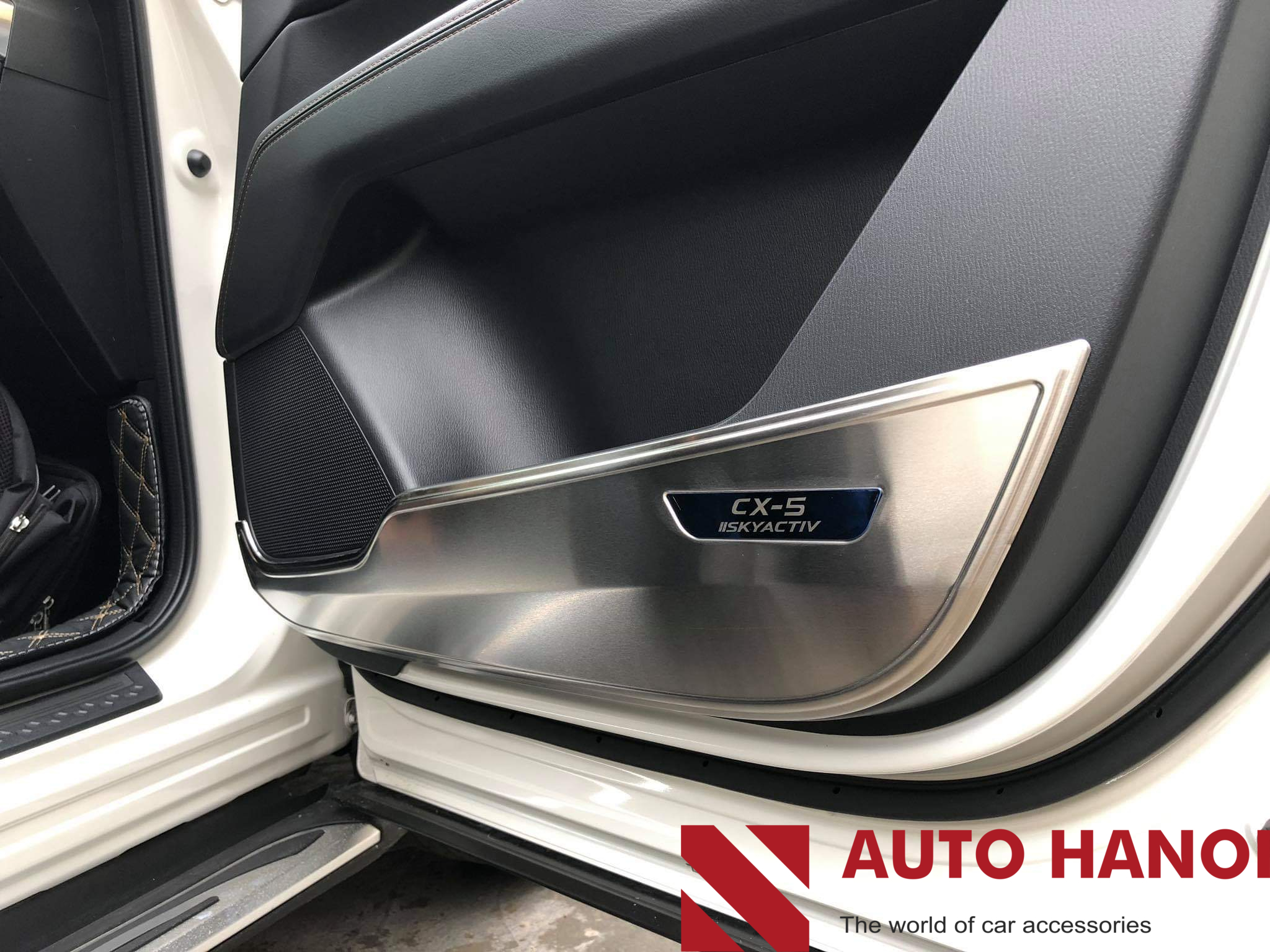 Ốp Chống Xước Tapi Cửa CX5 - Ảnh 2