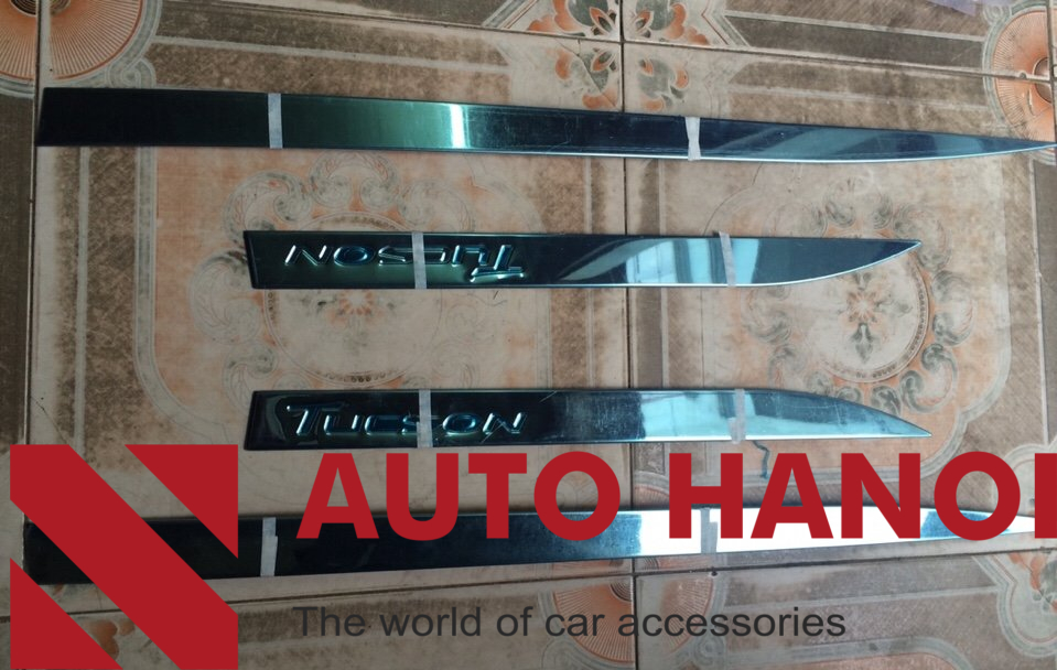 Ốp nẹp sườn cánh cửa inox Hyundai Tucson