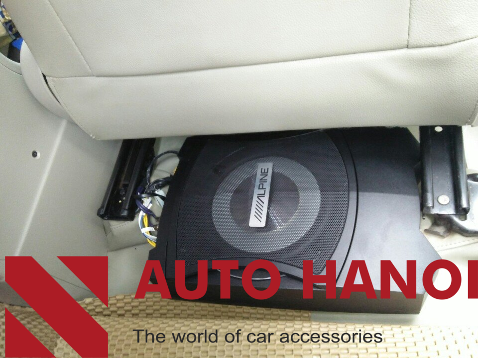 Độ loa bass Alpine cao cấp trên xe Hyundai Kona