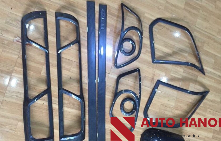 Bộ Ốp Dán Crom Xe Transit