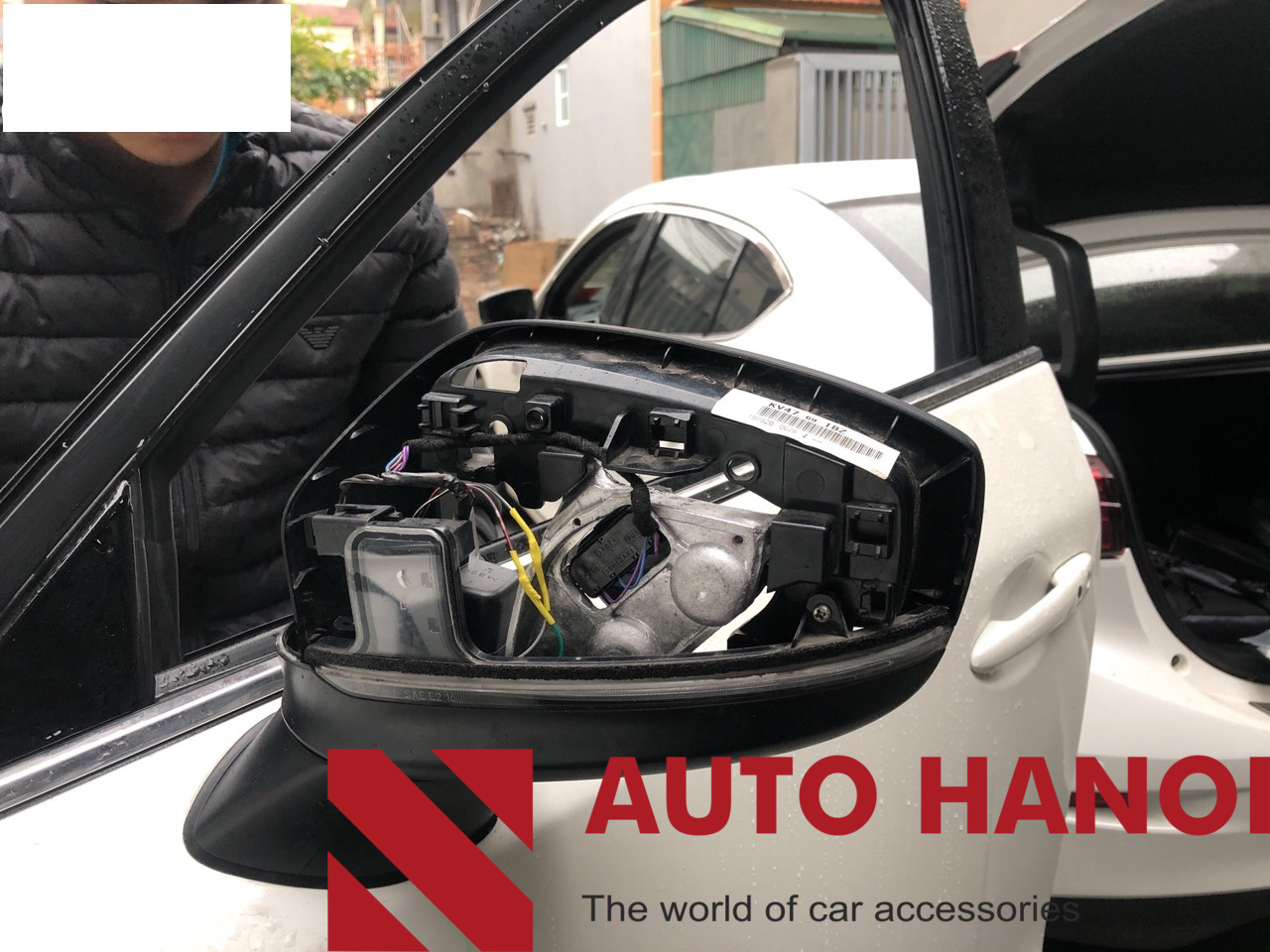 Thay Xương Chân Motor Gương Hợp Kim Nhôm