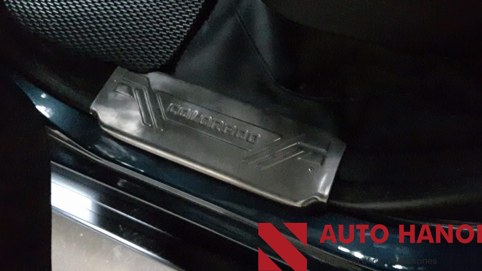 Ốp bậc cửa chống xước Colorado - Ảnh 2