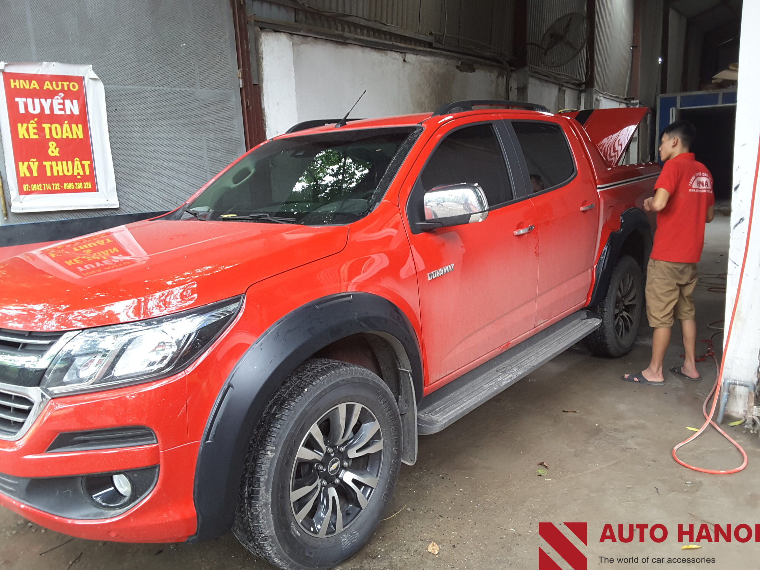 Ốp cua lốp chính hãng Colorado - Ảnh 2