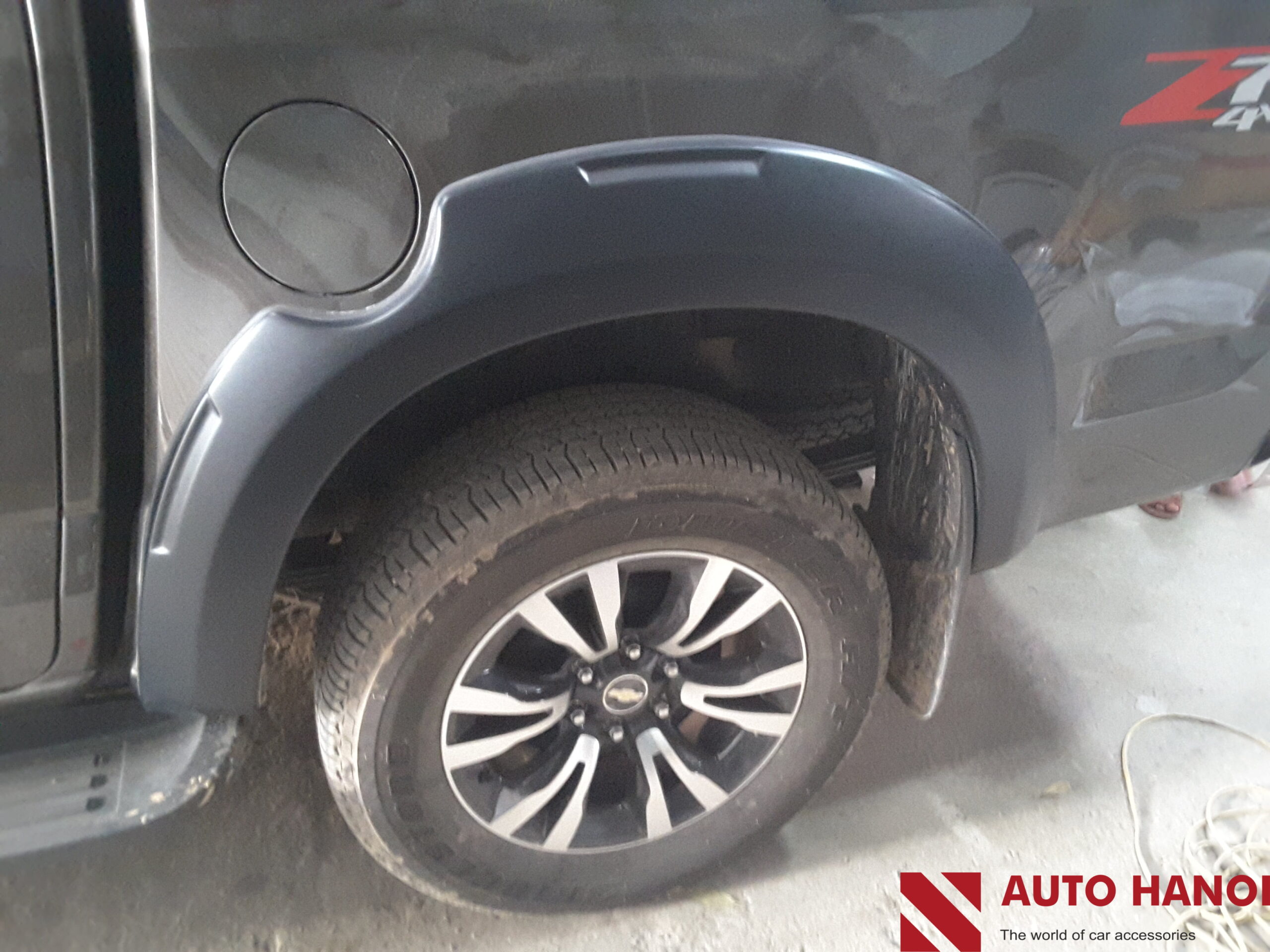 Ốp cua lốp chính hãng Colorado - Ảnh 4