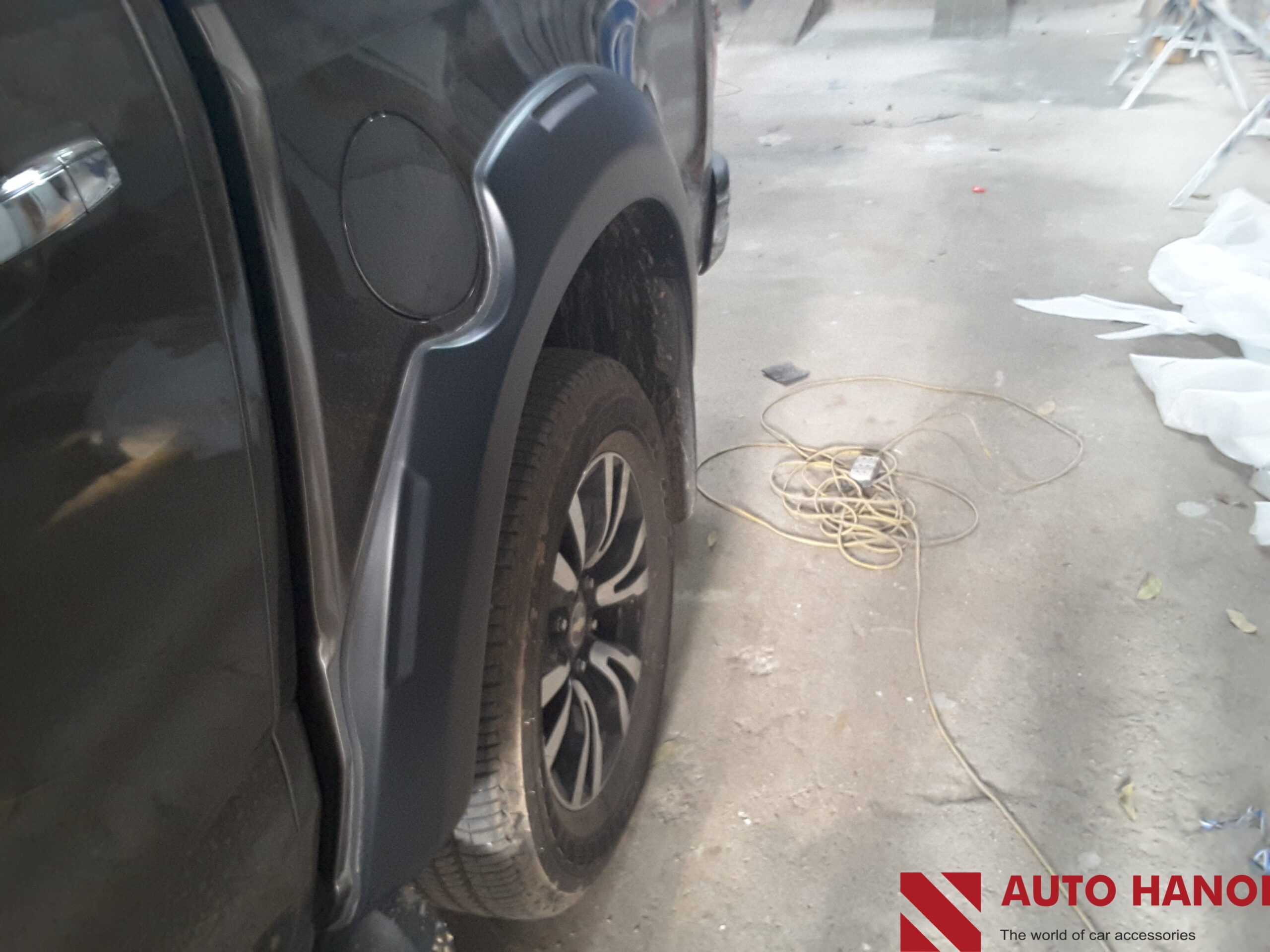 Ốp cua lốp chính hãng Colorado - Ảnh 5