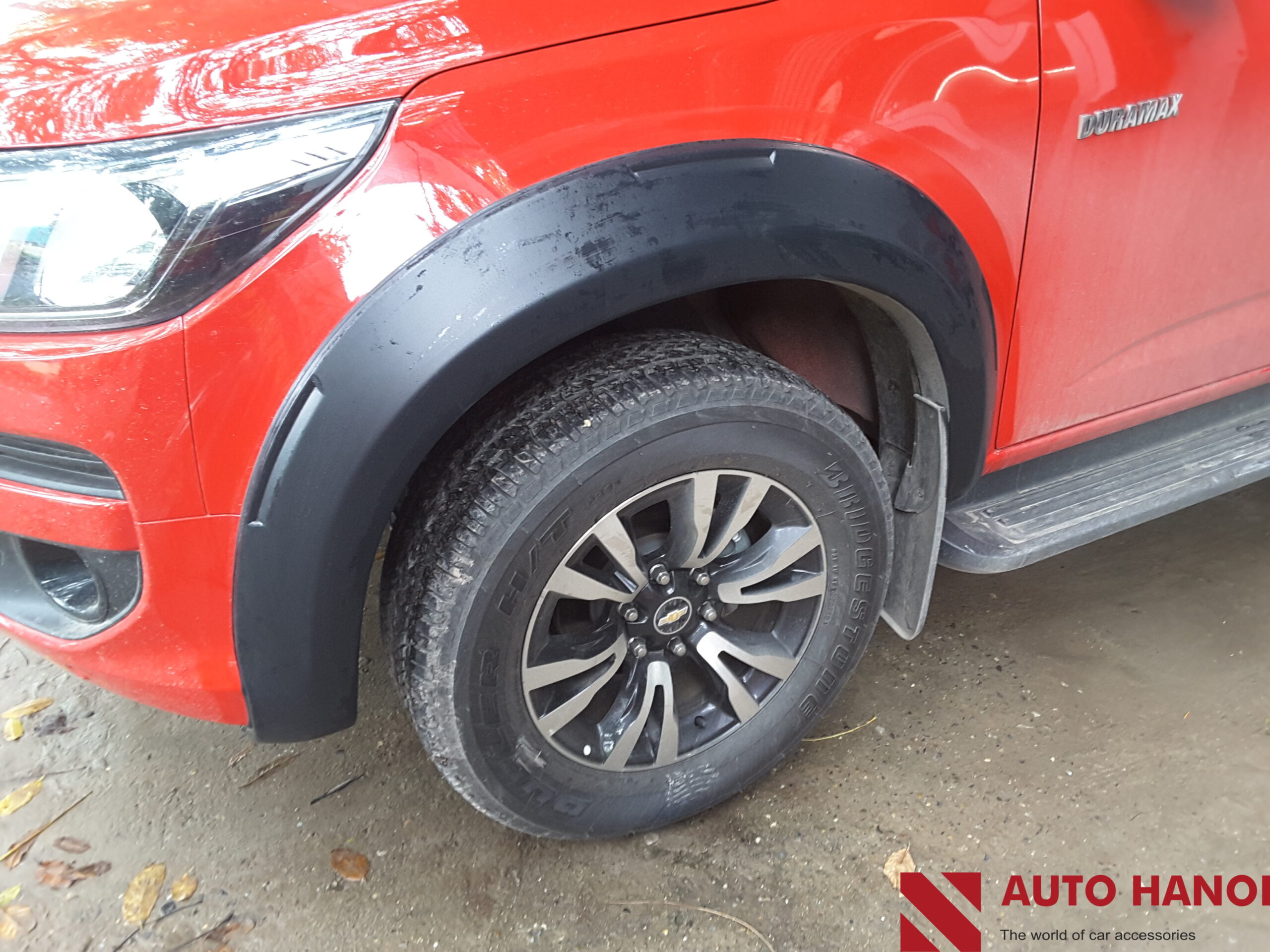 Ốp cua lốp chính hãng Colorado