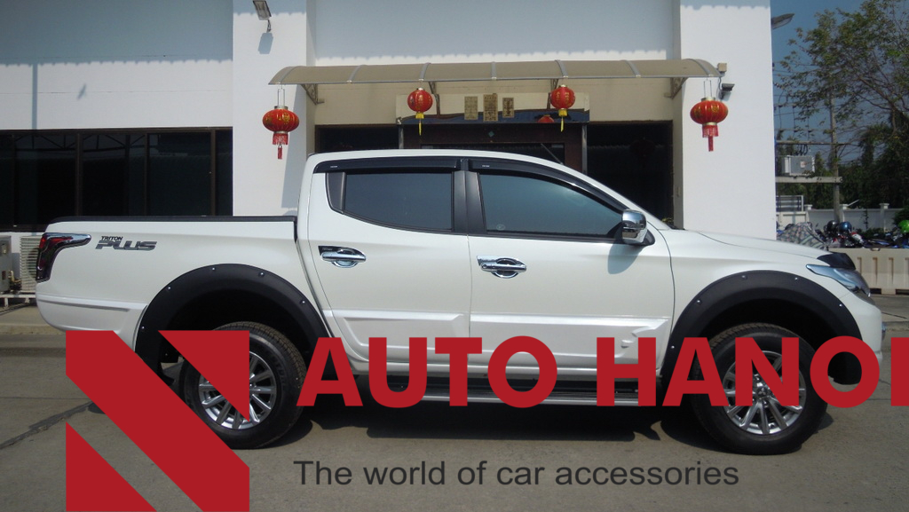 Ốp Sườn Xe Triton 2015+