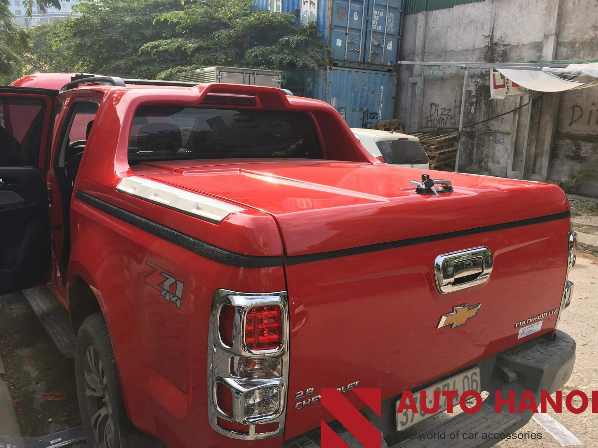 Ốp Viền Đèn Hậu Colorado - Ảnh 2