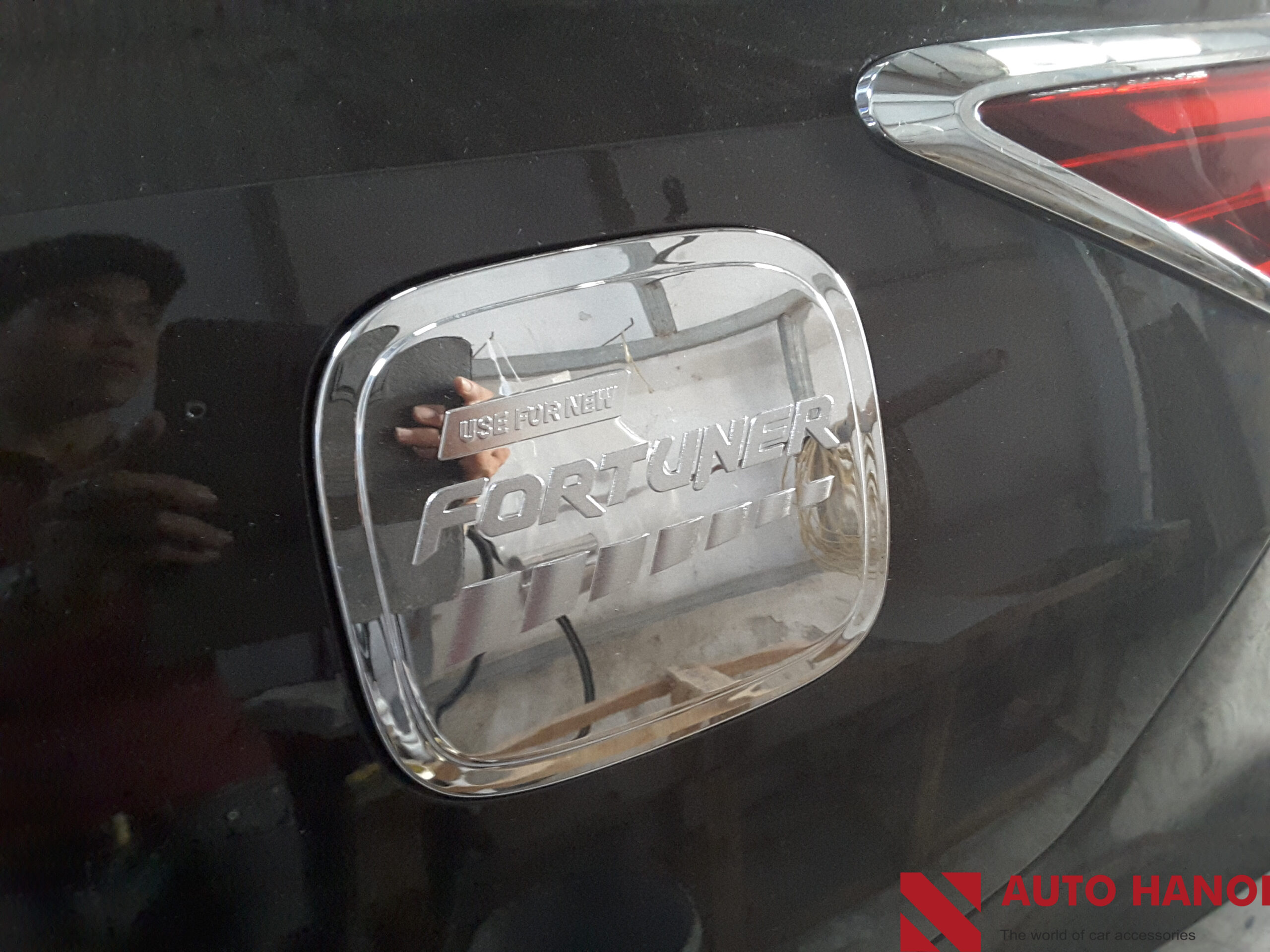 Ốp Trang Trí Nắp Bình Xăng