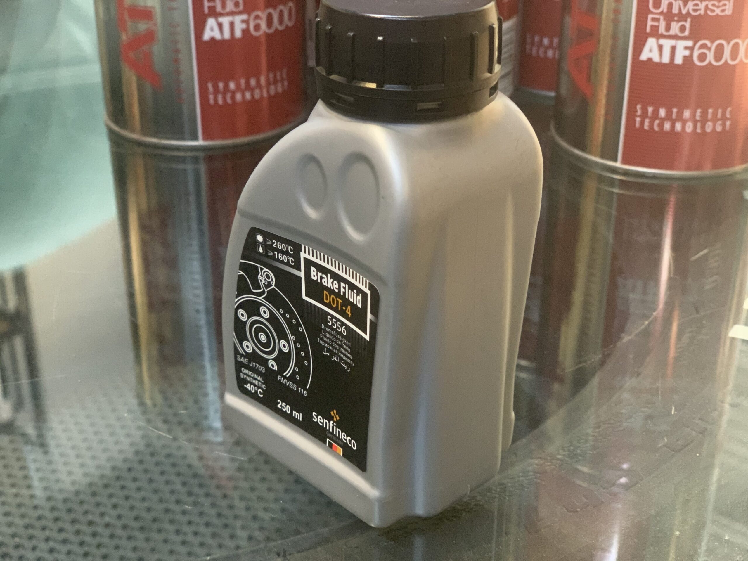 Dầu phanh Dot4 Senfineco Germany