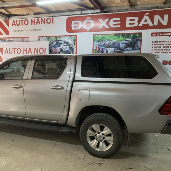 Alternative view of Nắp thùng Toyota Hilux 2015-2021