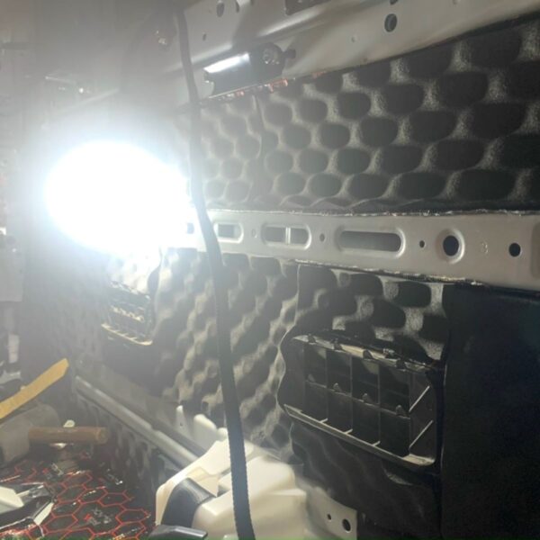 Chống ồn xe Nissan Navara bằng vặt liệu cao cấp