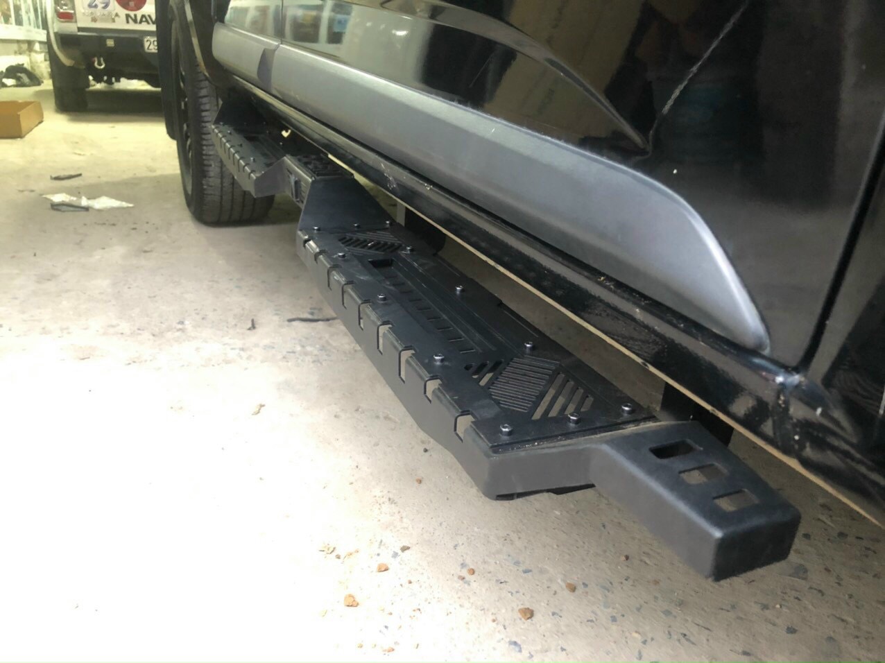 Bậc lên xuống Open N cho xe Colorado