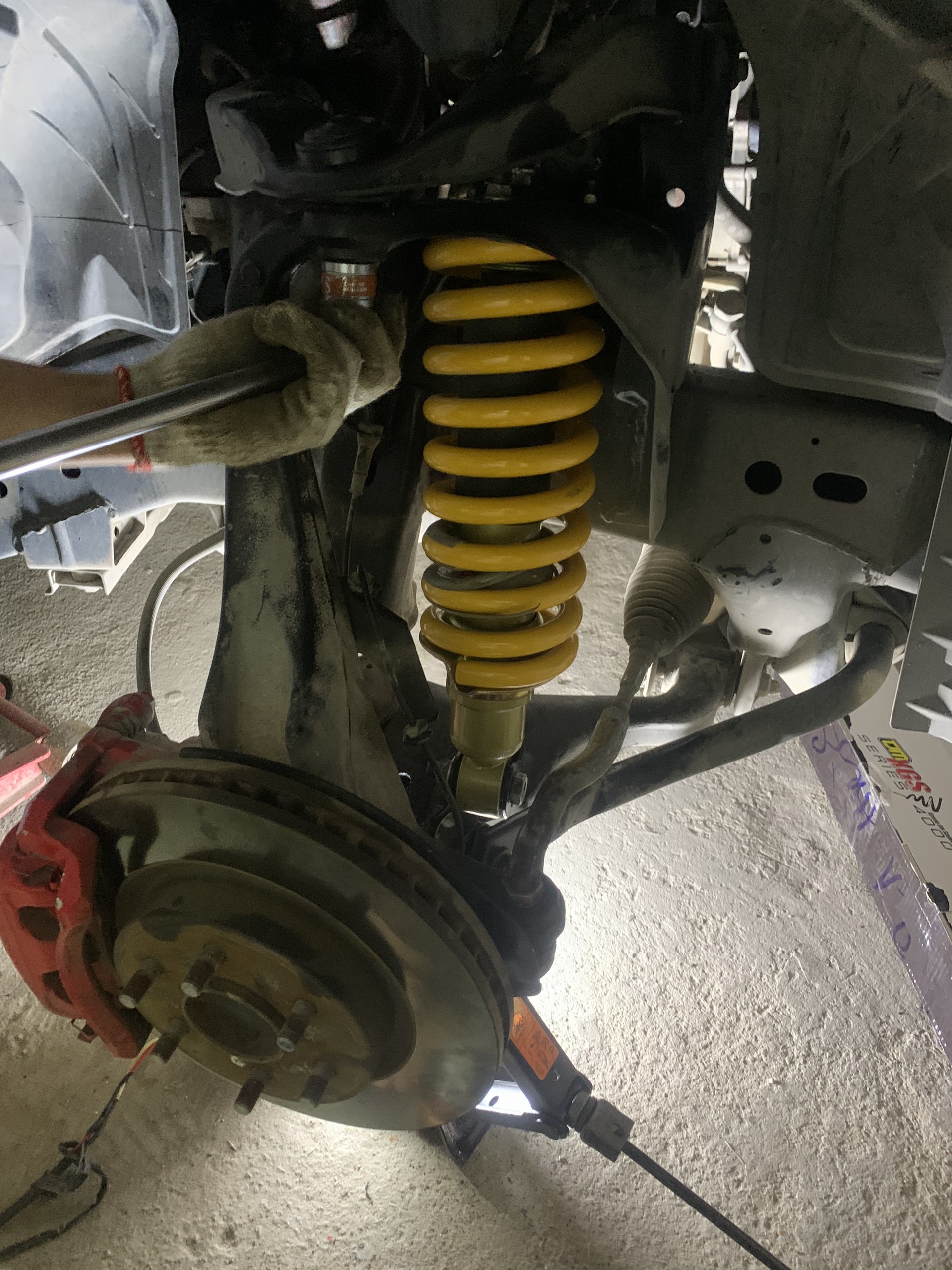 Phuộc êm TJM XGS 4000 ÚC lắp xe Nissan Navara EL - Ảnh 6