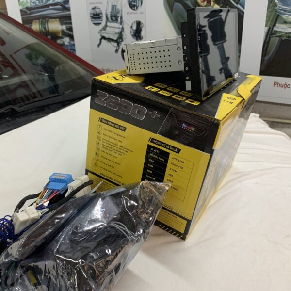 Alternative view of Combo màn hình android Z800 liền camera 360 lắp xe Suzuki XL7