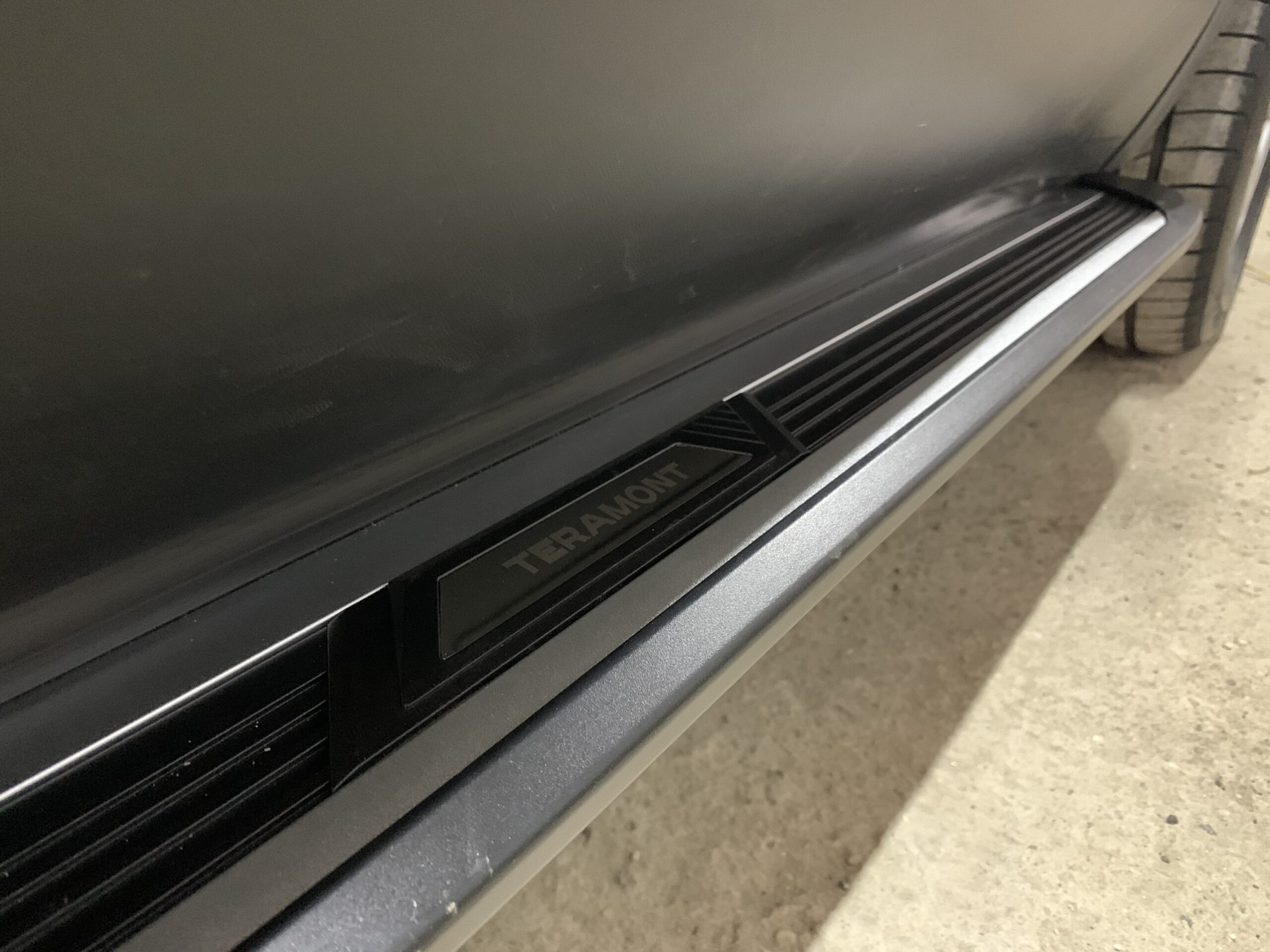 Bậc lên xuống volkswagen Teramont mẫu luxury - Ảnh 4