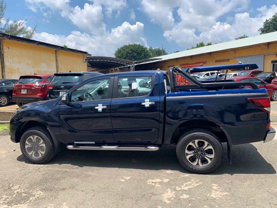 Nắp thùng thấp Mazda BT-50 2015-2019 mở 90 độ