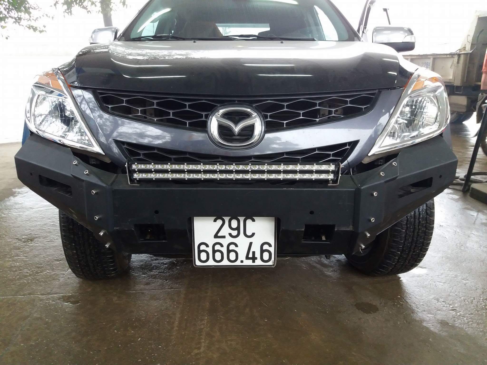 Đèn Ledbar lắp đặt xe Mazda BT-50 phía cản trước